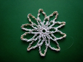 Tied Snowflake - 051