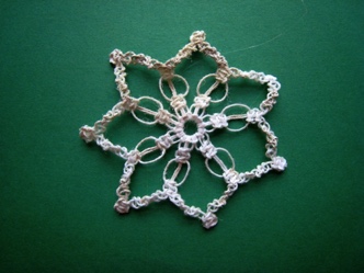 Tied Snowflake - 061