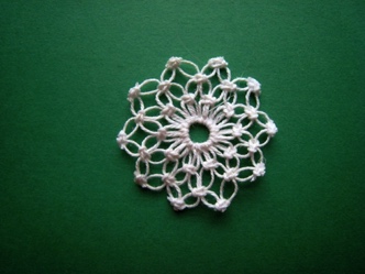 Tied Snowflake - 081