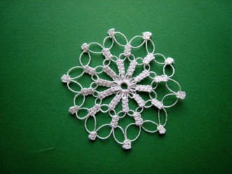 Tied Snowflake - 084