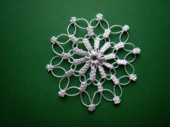 Tied Snowflake - 085