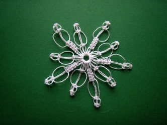 Tied Snowflake - 087