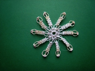 Tied Snowflake - 088