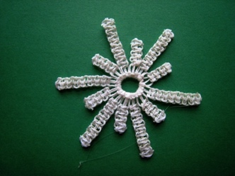 Tied Snowflake - 092