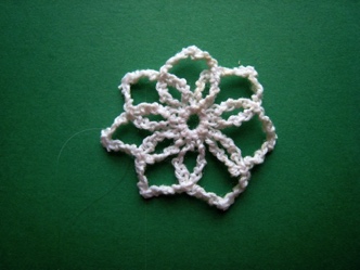 Tied Snowflake - 136