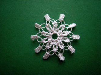 Tied Snowflake - 137