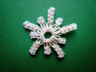 Tied Snowflake - 152