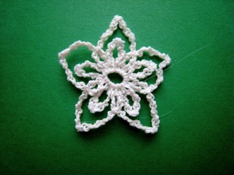 Tied Snowflake - 153