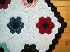 Grandmother’s Flower Garden Quilt1 (Close-up)